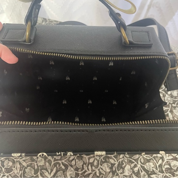 Loungefly Princess Crossbody and Wallet - Picture 3 of 7